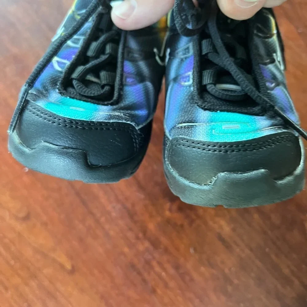 NIKE‎ Unisex Max Air Black Rainbow Sneakers - Size 6C